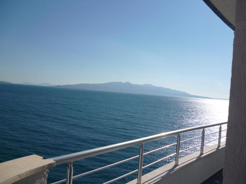 Beautifull Holiday Apartment Larisa Sarandë エクステリア 写真
