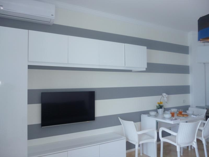 Beautifull Holiday Apartment Larisa Sarandë エクステリア 写真