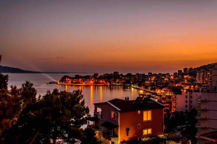 Beautifull Holiday Apartment Larisa Sarandë エクステリア 写真